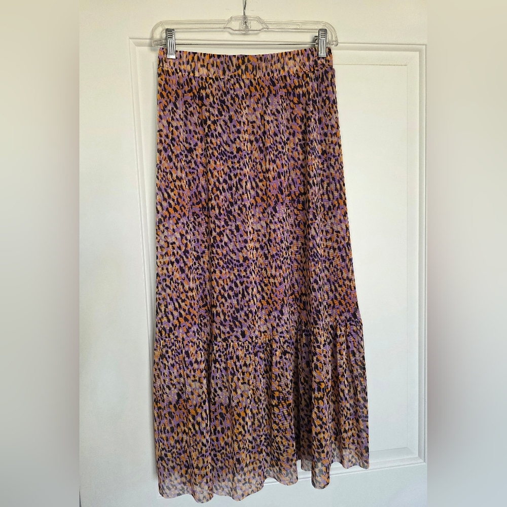 SCOOP BRAND SKIRT. SMALL.Animal Print Tiered Maxi Skirt.